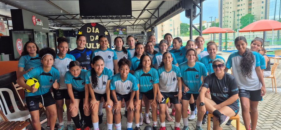 Atletas do The Blessed reunidas no Dia da Mulher
